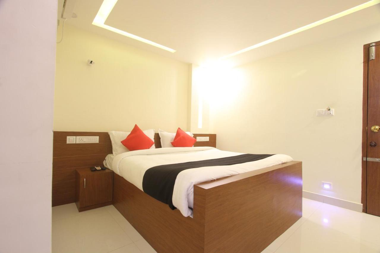 Kuzhittura Divines Business Hotel المظهر الخارجي الصورة