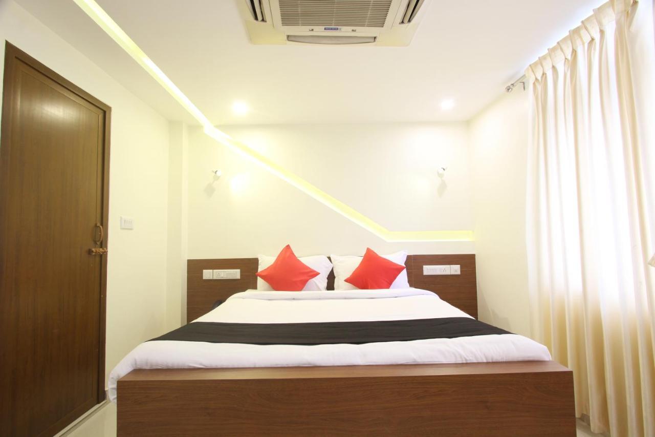 Kuzhittura Divines Business Hotel المظهر الخارجي الصورة