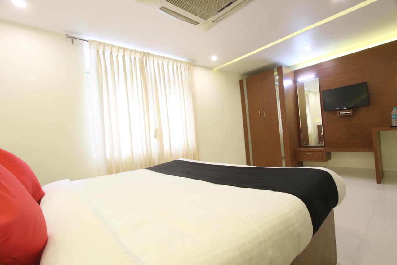 Kuzhittura Divines Business Hotel المظهر الخارجي الصورة