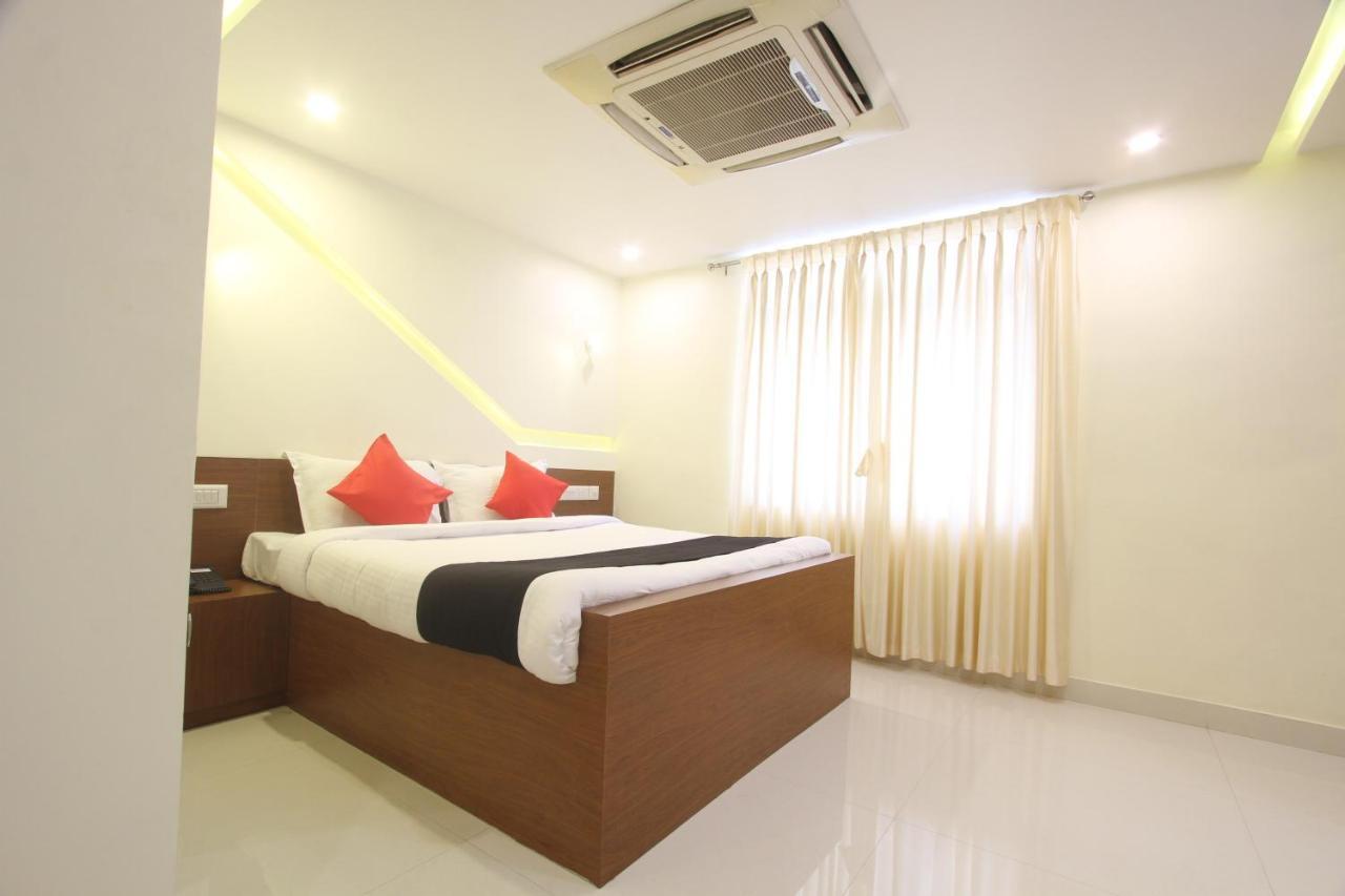 Kuzhittura Divines Business Hotel المظهر الخارجي الصورة